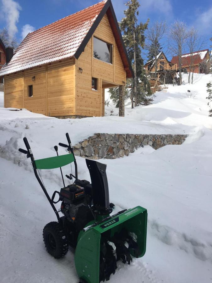 Chalet Sisters Sekulic
